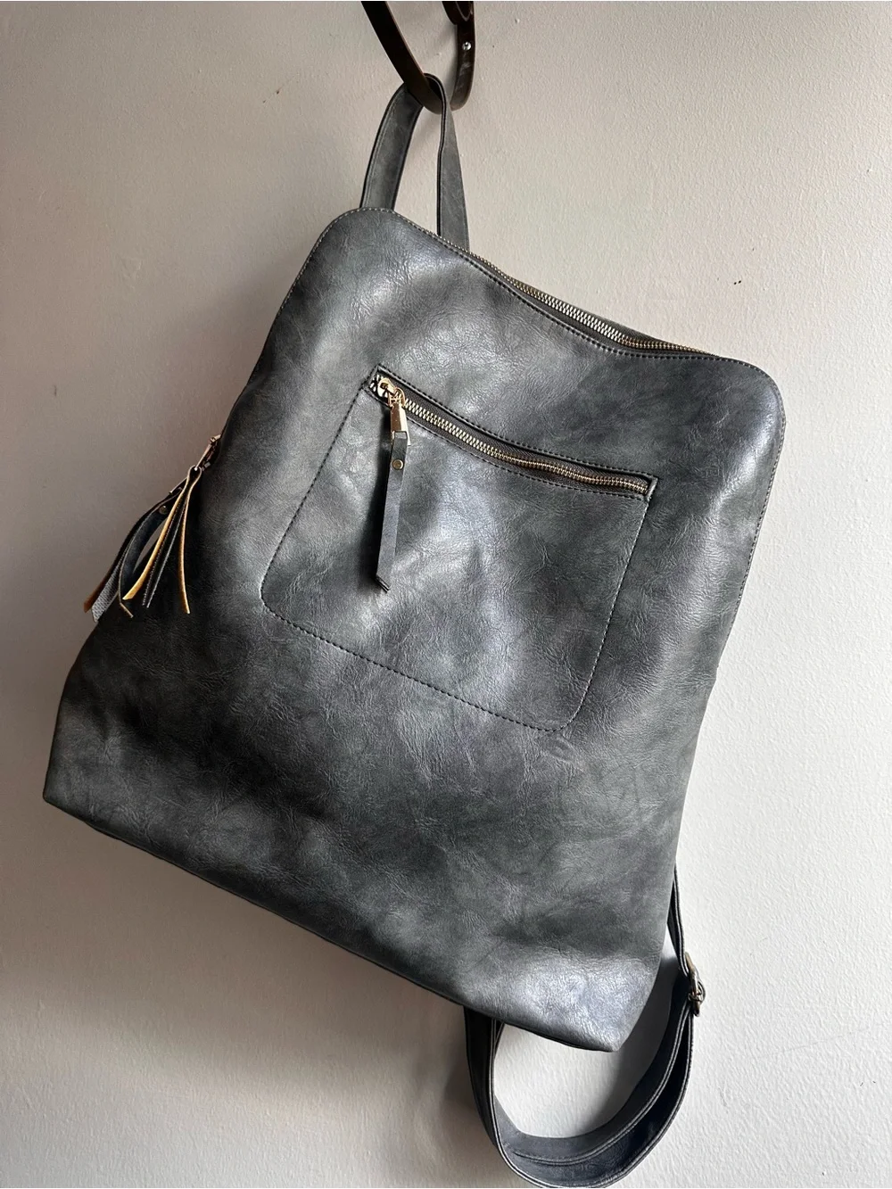 Modern+chic Classic Vegan Leather Backpack - Gray BRAND NEW WITHOUT TAG ❤️